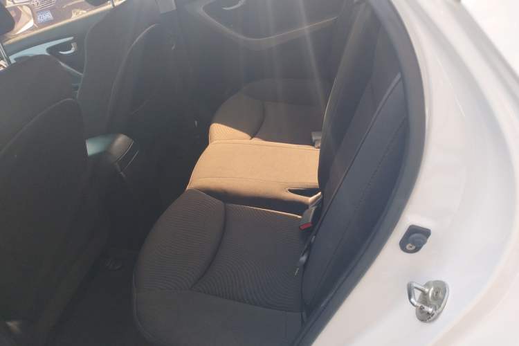 Used Hyundai Elantra (5th Generation / Langdong) 2016 1.6L Automatic Prestige Model
