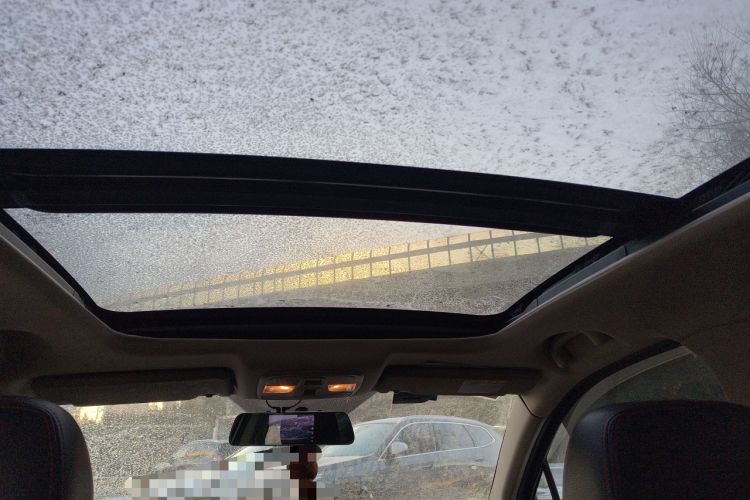 Used Suzuki S-Cross 2015 1.4T Automatic 4x4 Prestige Model Headliner