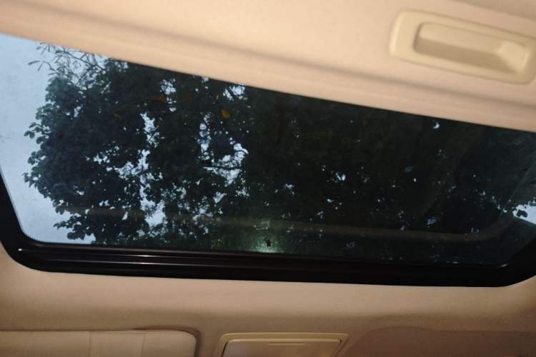 Used Honda Crosstour 2011 3.5L Prestige Edition
