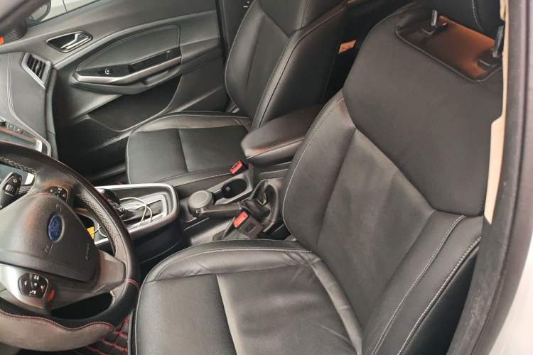 Used Ford Escort 2017 Happiness Edition 1.5L Automatic Fashion Version
