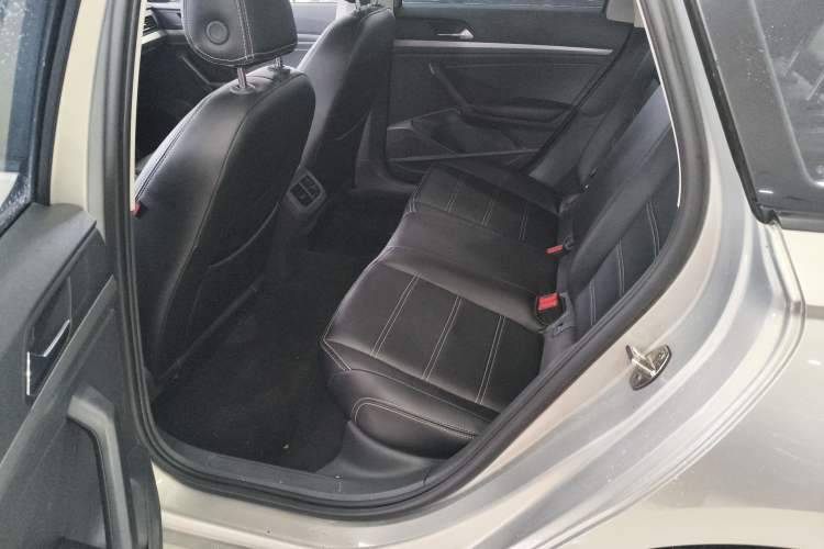 Used Volkswagen Lavida 2019 1.5L Automatic Fashion Edition China VI
