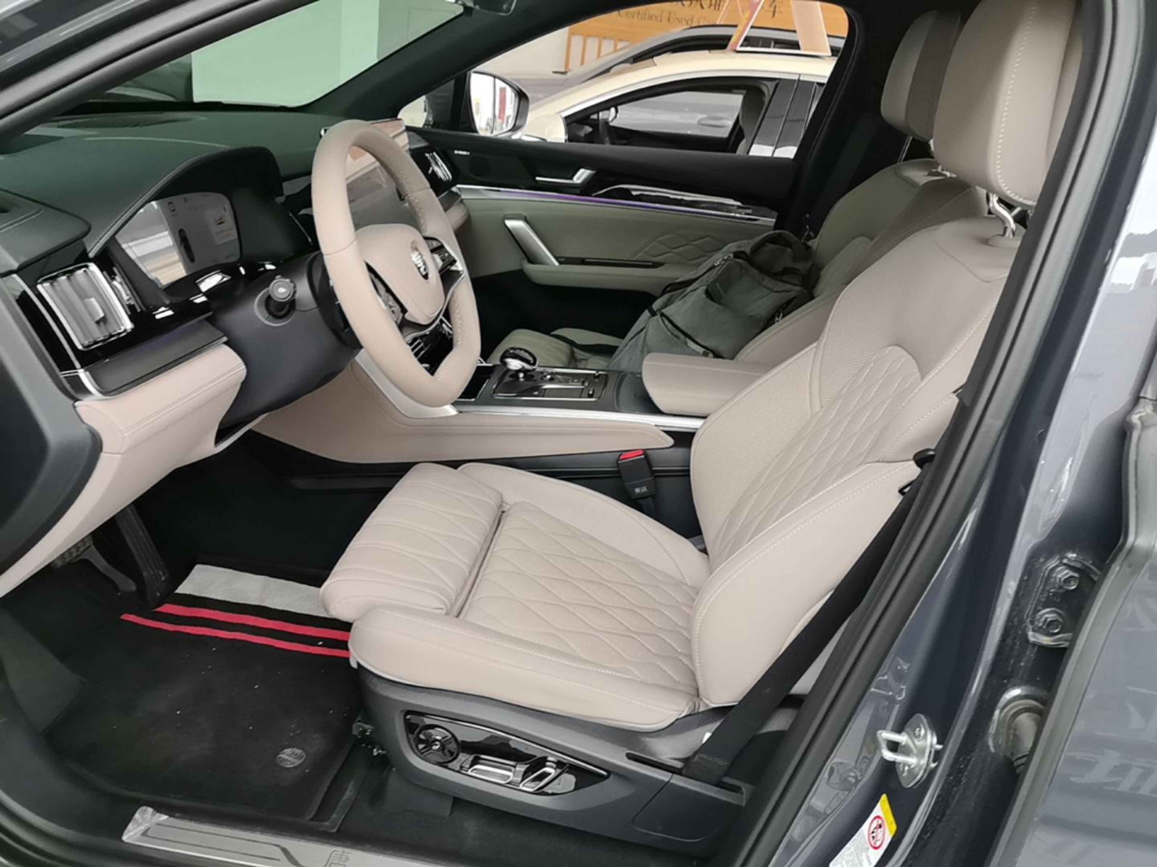 Interior delantero