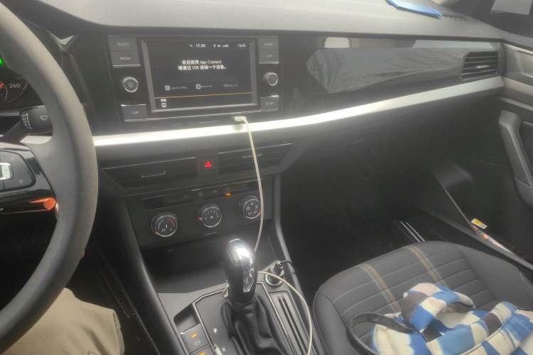 Used Volkswagen Lavida 2019 1.5L Automatic Vision Edition China VI Standard Audio And AC Panel