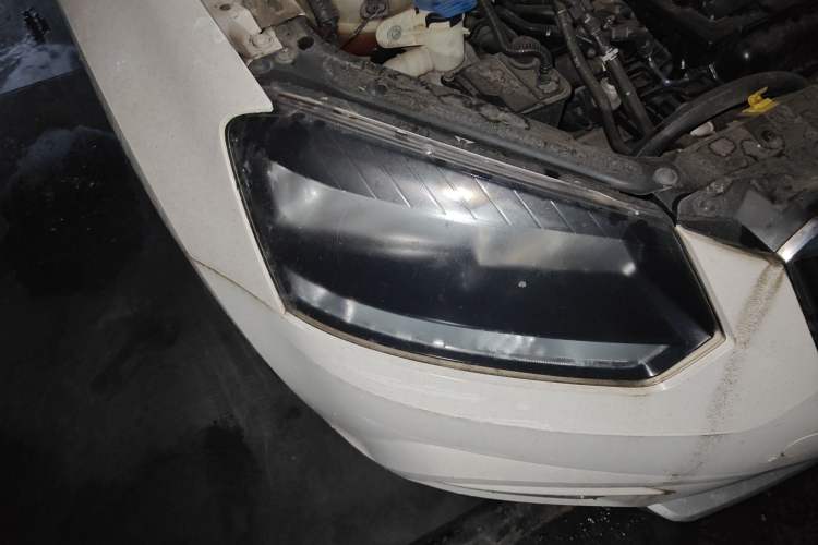 Used Skoda Yeti 2017 TSI280 DSG Advanced Edition Right Front Headlight