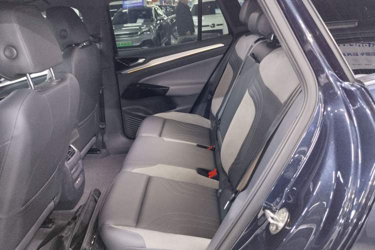 Used Volkswagen ID.4 CROZZ 2022 Long-Range PRO Edition
