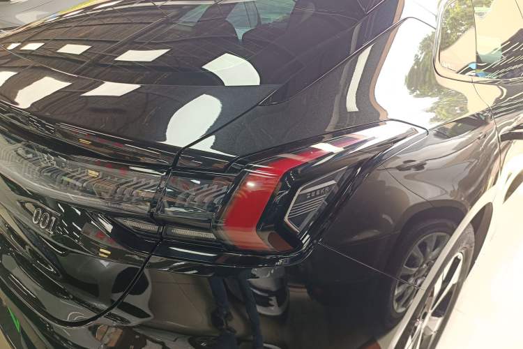 Used Zeekr 001 2022 Ultra-Long Range Single-Motor WE Version Right Rear Taillight