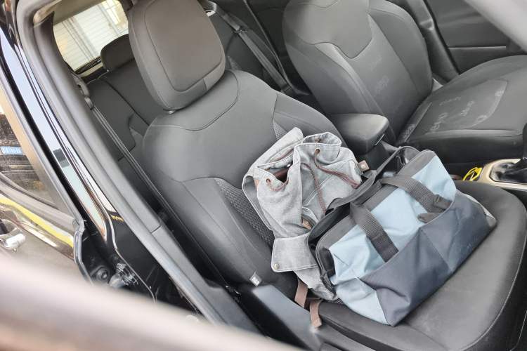 Used Jeep Renegade 2017 180T Automatic Kinetic Edition+