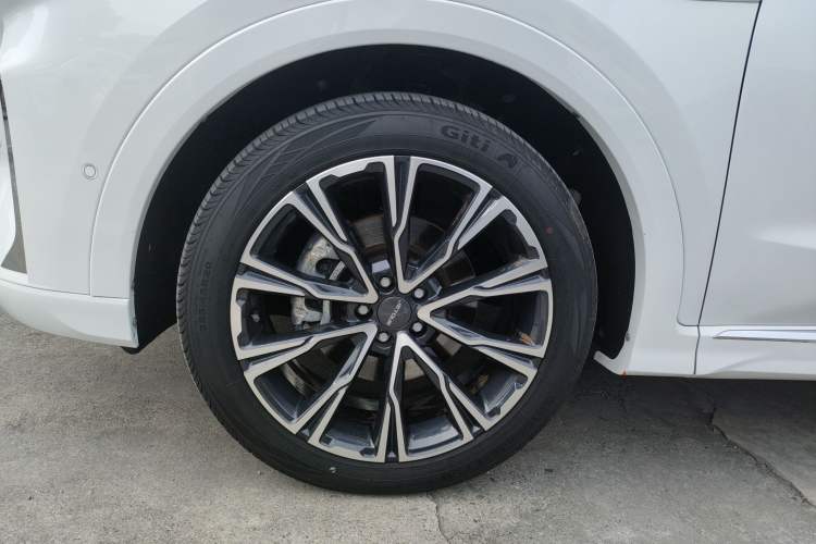 Used JETOUR X70 2023 Zhuge 2.0T DCT Wolong 7-Seater