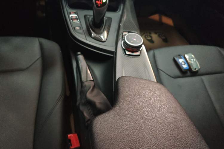 Used BMW 3 Series 2017 320Li M Sport Edition Gear Lever