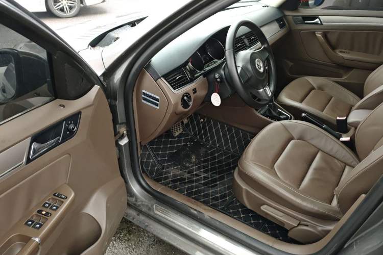 Used Volkswagen Bora 2014 1.6L Automatic Comfort Model