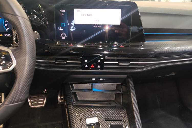 Used Volkswagen Golf 2024 280TSI DSG R-Line 50th Anniversary Edition Audio And AC Panel