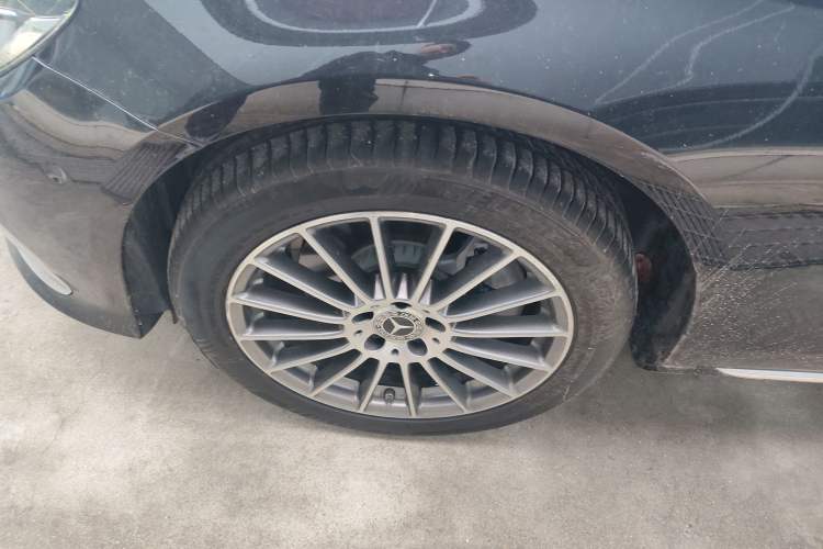 Used Mercedes-Benz E-Class 2022 Updated E 260 L Left Front Wheel Hub