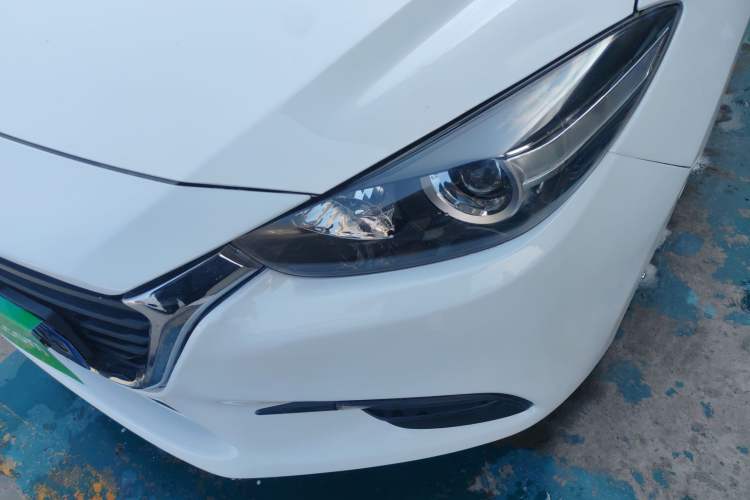 Used Mazda 3 Axela 2017 Sedan 1.5L Automatic Comfort Model Emission Standard China V