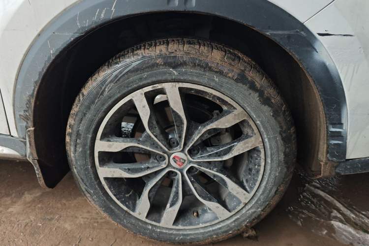 Used Roewe RX5 2016 20T Two-Wheel Drive Manual Transmission Internet Smart Edition