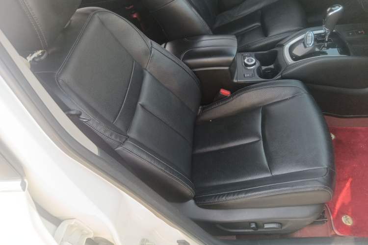 Used Nissan X-Trail 2020 2.5L XL ITS CVT 4WD Deluxe Navigation Edition Right Front Seat