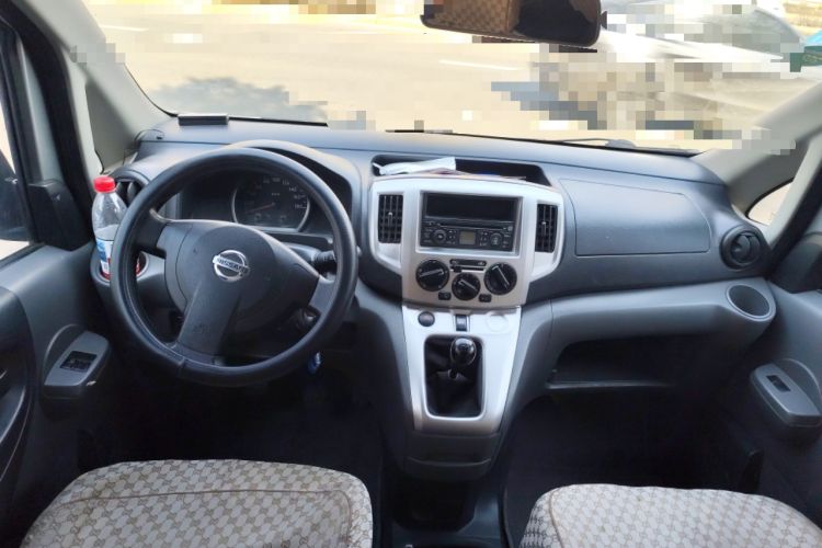Used Nissan NV200 2011 1.6L 232 Seats Zunya Trim Center Console