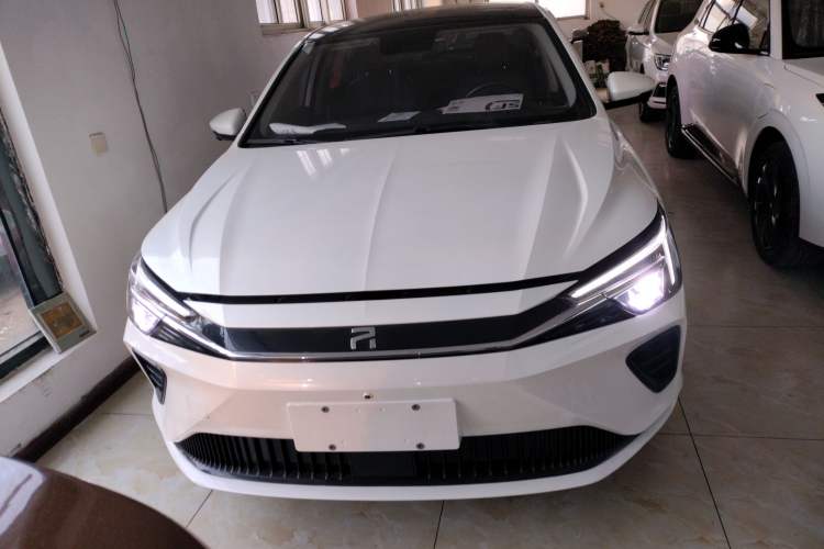 Used Rising ER6 2020 620 km Smart Edition
