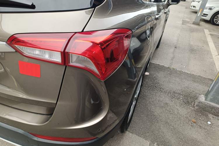 Used Buick Envision 2018 28T All-Wheel-Drive Versatile Sports Flagship Model Right Rear Taillight