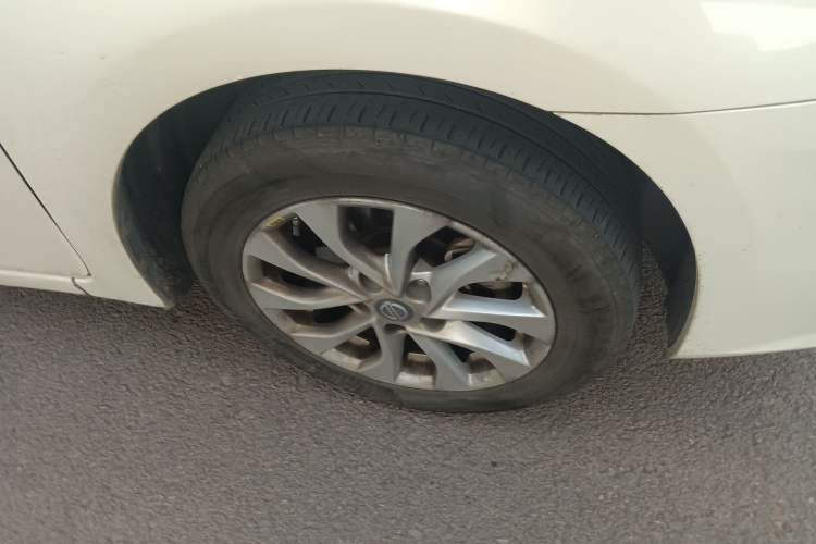 Used Nissan Sylphy 2019 1.6XV CVT Smart Connect Luxury Edition China VI Standard Right Front Wheel Hub