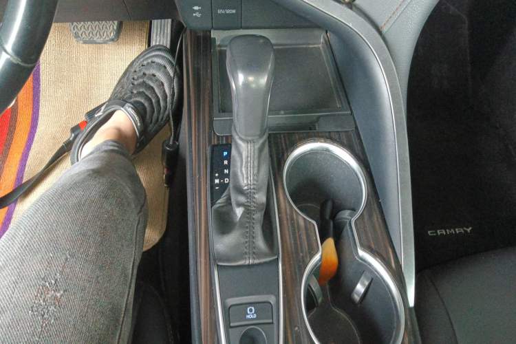 Used Toyota Camry 2019 2.0G Luxury Edition China VI Standard