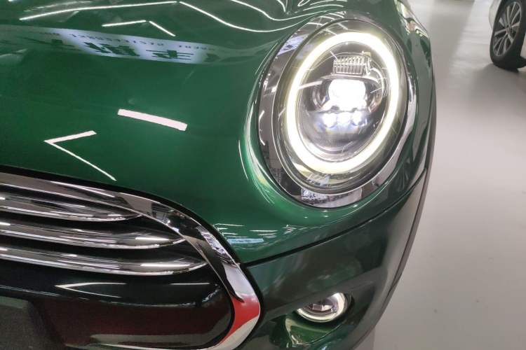 Used MINI 2020 1.5T COOPER Artist