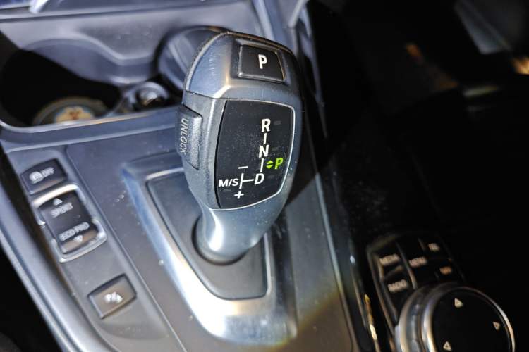 Used BMW 3 Series 2017 320Li Fashion Model
