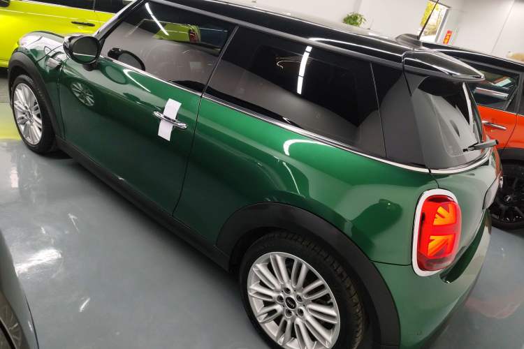 Used MINI 2022 1.5T COOPER Classic Edition
