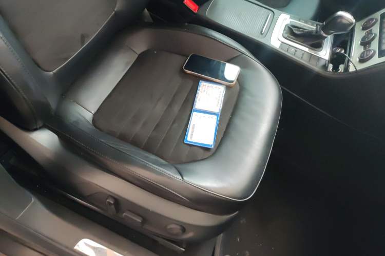 Used Volkswagen Magotan 2015 2.0 TSI Luxury Model
