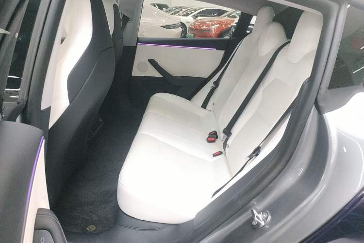 Used Tesla Model 3 2024 High-Performance All-Wheel-Drive Version