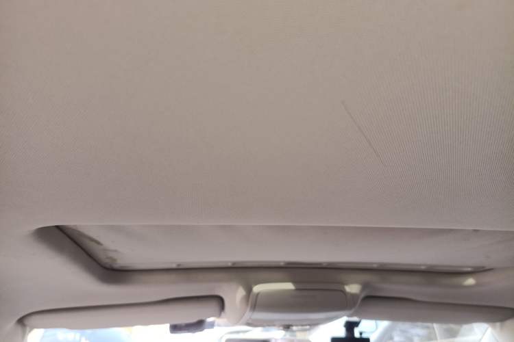 Used Volkswagen Sagitar 2014 Revised Version 1.6L Manual Comfort Edition Headliner