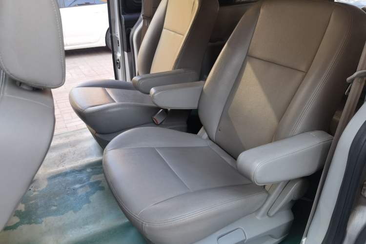 Used JAC Group Refine M5 2017 2.0T Gasoline Dual-Clutch Business Edition