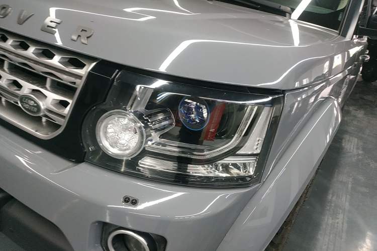 Used Land Rover Discovery 2016 4th Generation 3.0 V6 SC SE
