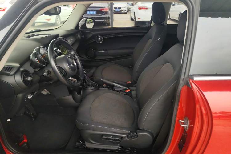 Used MINI 2014 1.5T COOPER Fun
