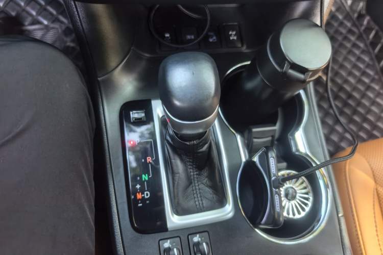 Used Toyota Highlander 2018 2.0T Four-Wheel Drive Knight Edition 7 Seats China VI Standard