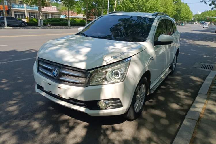Used Venucia T70 2015 2.0L CVT Smart Choice Edition