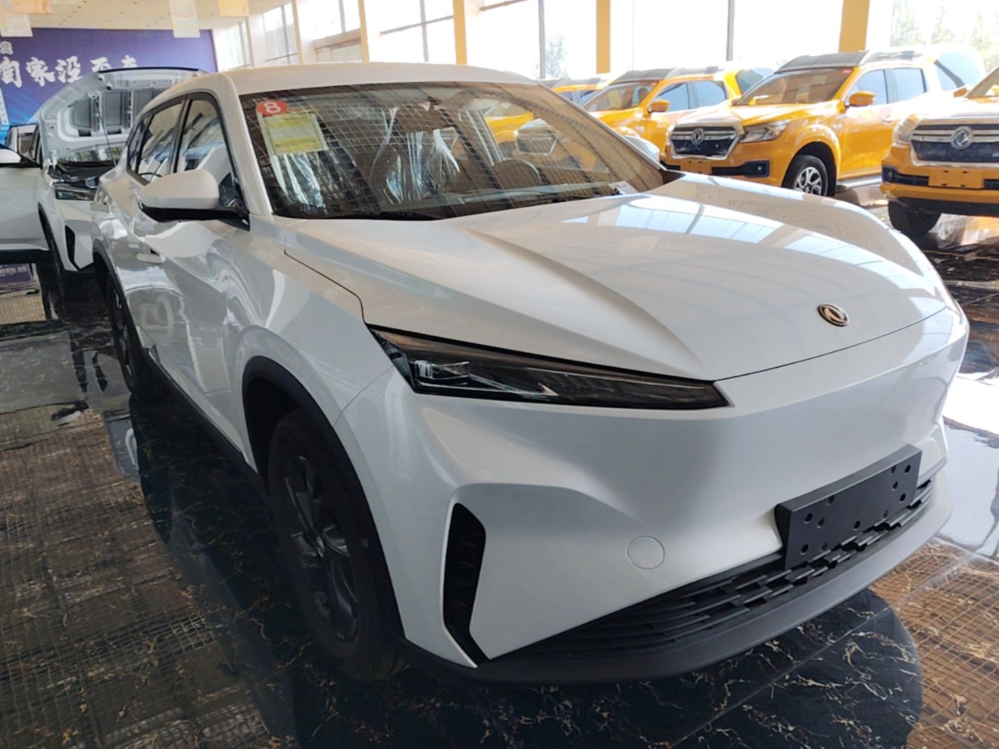 Dongfeng Aeolus SKY EV01 2025 530 km AIR Elite Edition — снимка 3