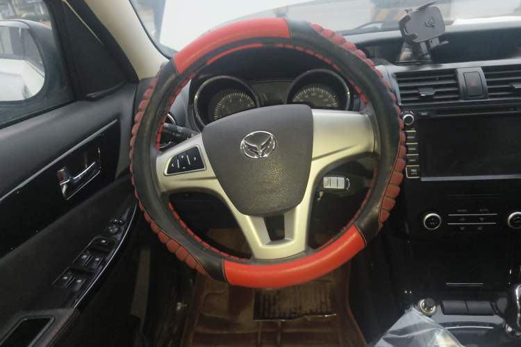 Used HYOSOW S3 2014 1.5L Comfort Version China IV Emission Standard
