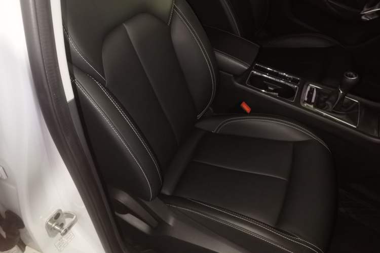 Used Roewe i6 2018 20T Manual Luxury Edition