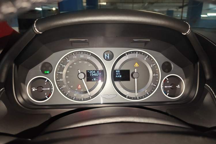 Used AstonMartin V8 Vantage 2011 4.7L Sportshift Coupe