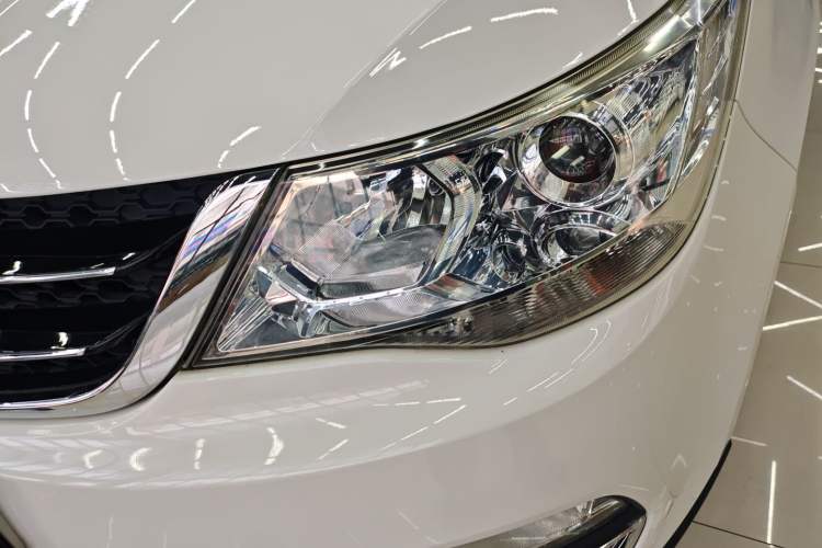 Used Baojun 730 2016 1.5L Manual Comfort Version 7 Seats China V Emission Standard
