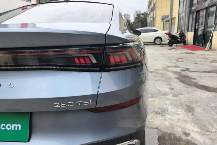 Used Volkswagen Lamando 2022 Lavida L 280TSI DSG Cool & Spicy Edition