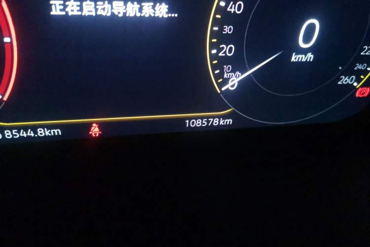 Used Volkswagen Tiguan L 2021 330TSI Automatic Two-Wheel Drive Smart Edition Odometer Close Up