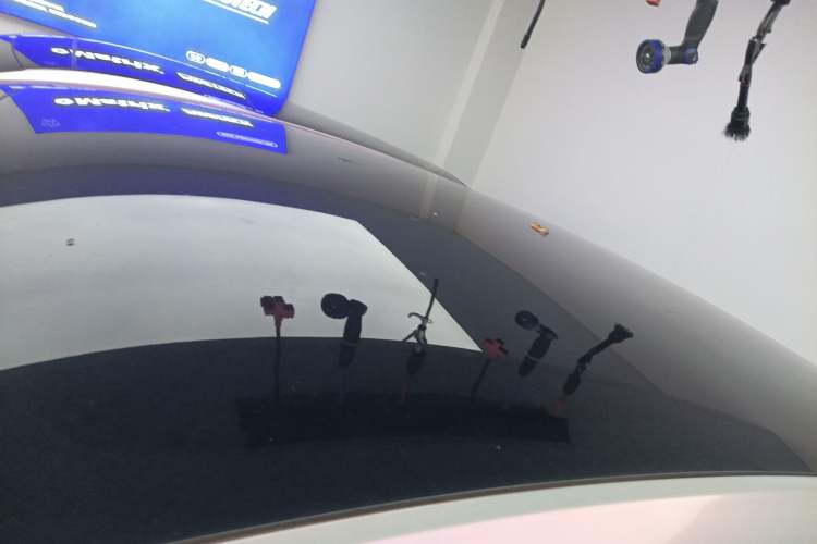 Used Tesla Model Y 2023 Rear-Wheel-Drive Version Roof