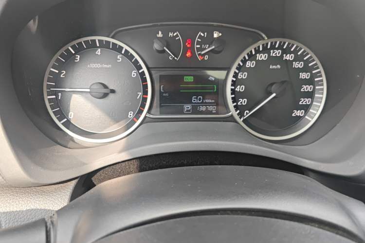 Used Nissan Sylphy 2019 1.6XV CVT Smart Connect Luxury Edition China VI Standard