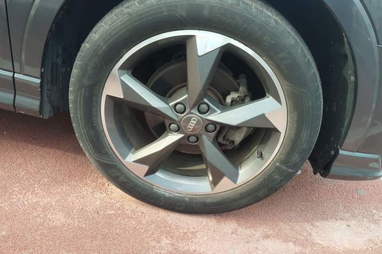 Used Audi Q3 2019 35 TFSI Fashion Dynamic Model
