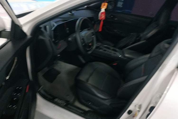 Used Oshan X5 PLUS 2023 Revised Version 1.5T DCT Navigation Edition
