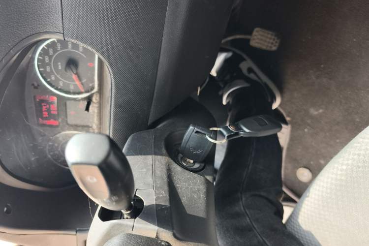 Used Wuling Rongguang 2019 1.5L Extended-Body Van Base Model with 2 Seats