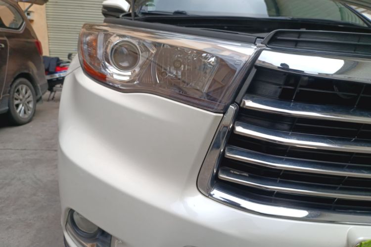 Used Toyota Highlander 2015 2.0T Four-Wheel Drive Luxury Edition 7-Seater Right Front Headlight