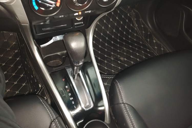 Used Honda Crider 2015 1.8L automatic luxury edition