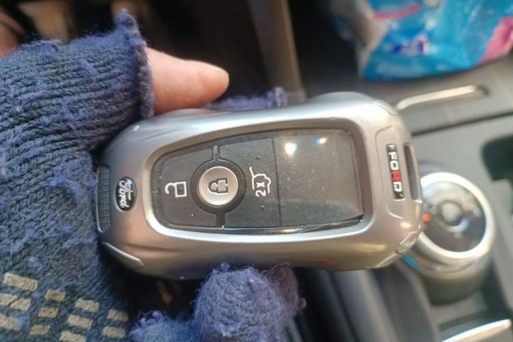 Used Ford Explorer 2020 EcoBoost 285 4x4 Titanium Edition 7-Seater